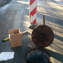 Instalace gelového plátu u jedné z šachet